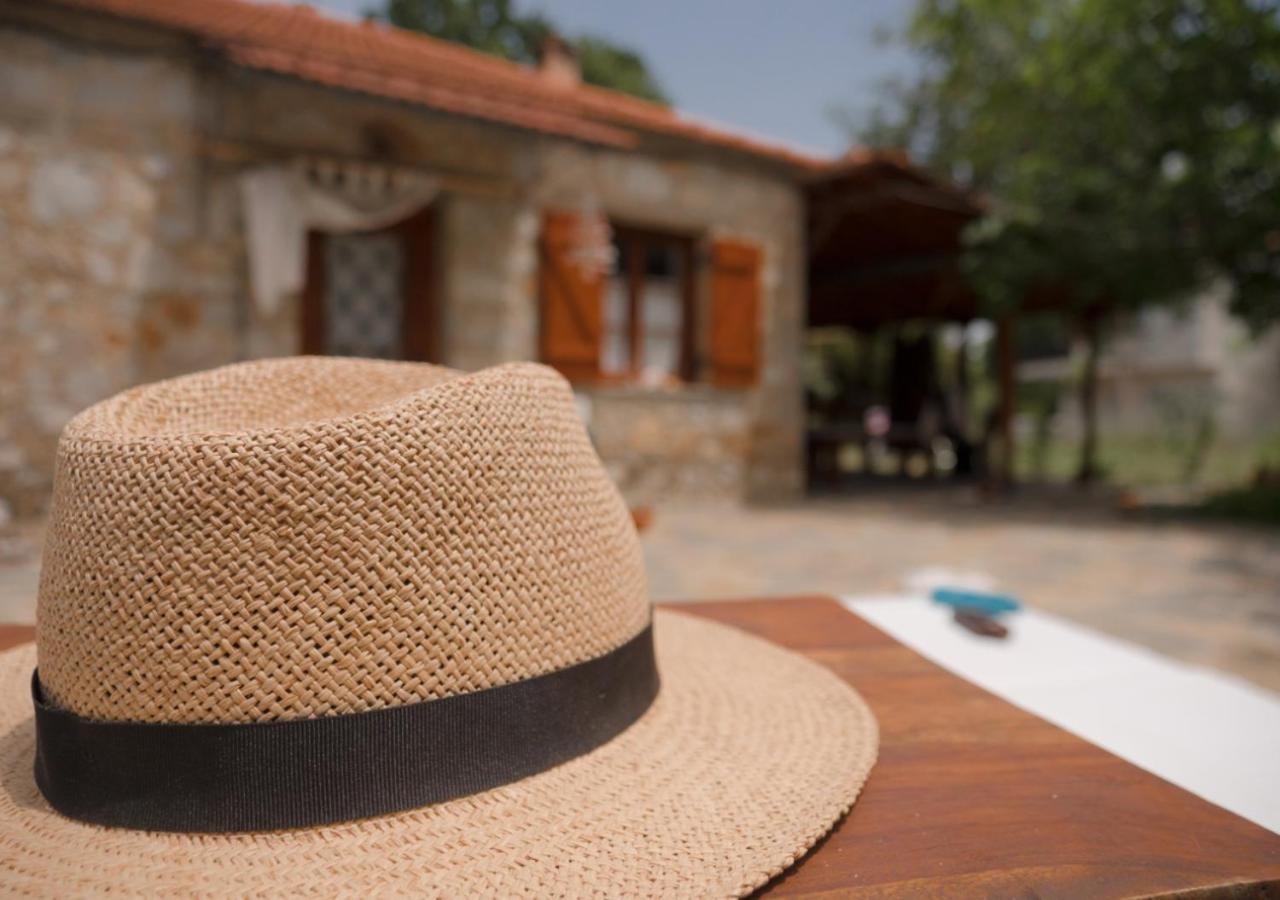 Santa Cruz Country Cottage Kallithea  Eksteriør billede