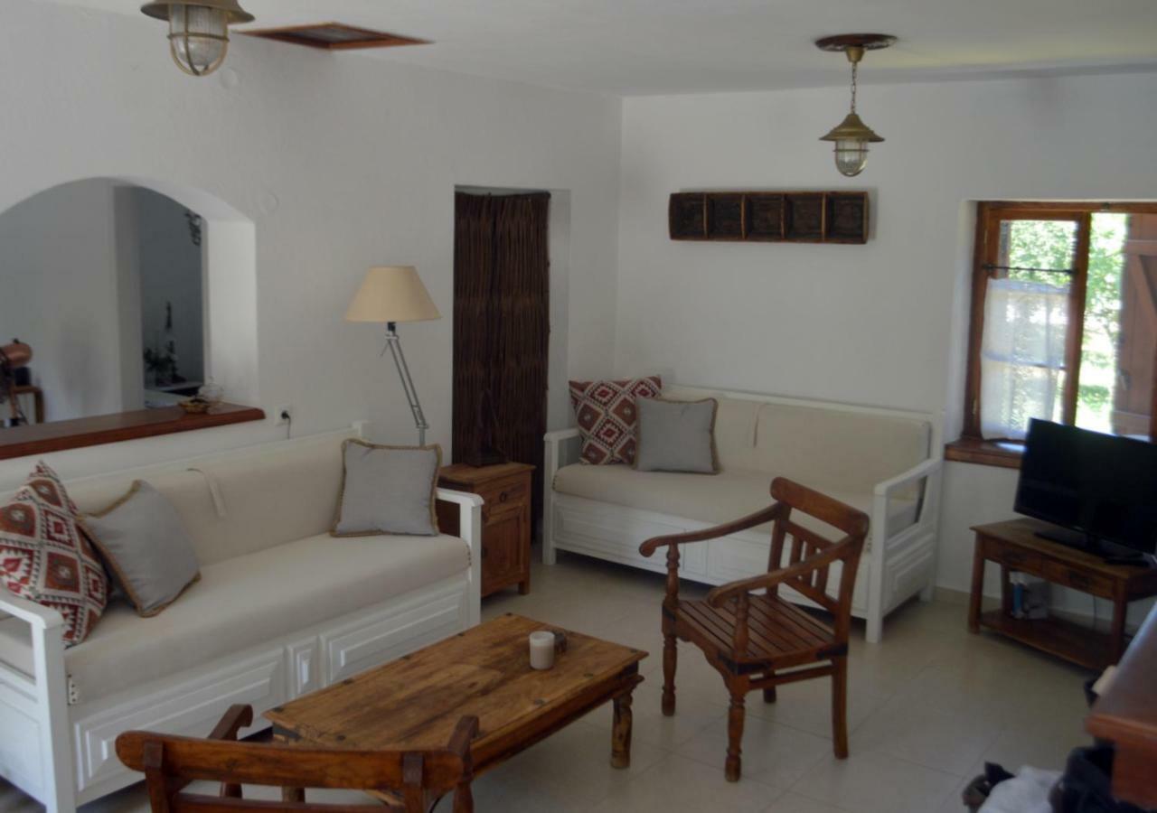 Santa Cruz Country Cottage Kallithea  Eksteriør billede