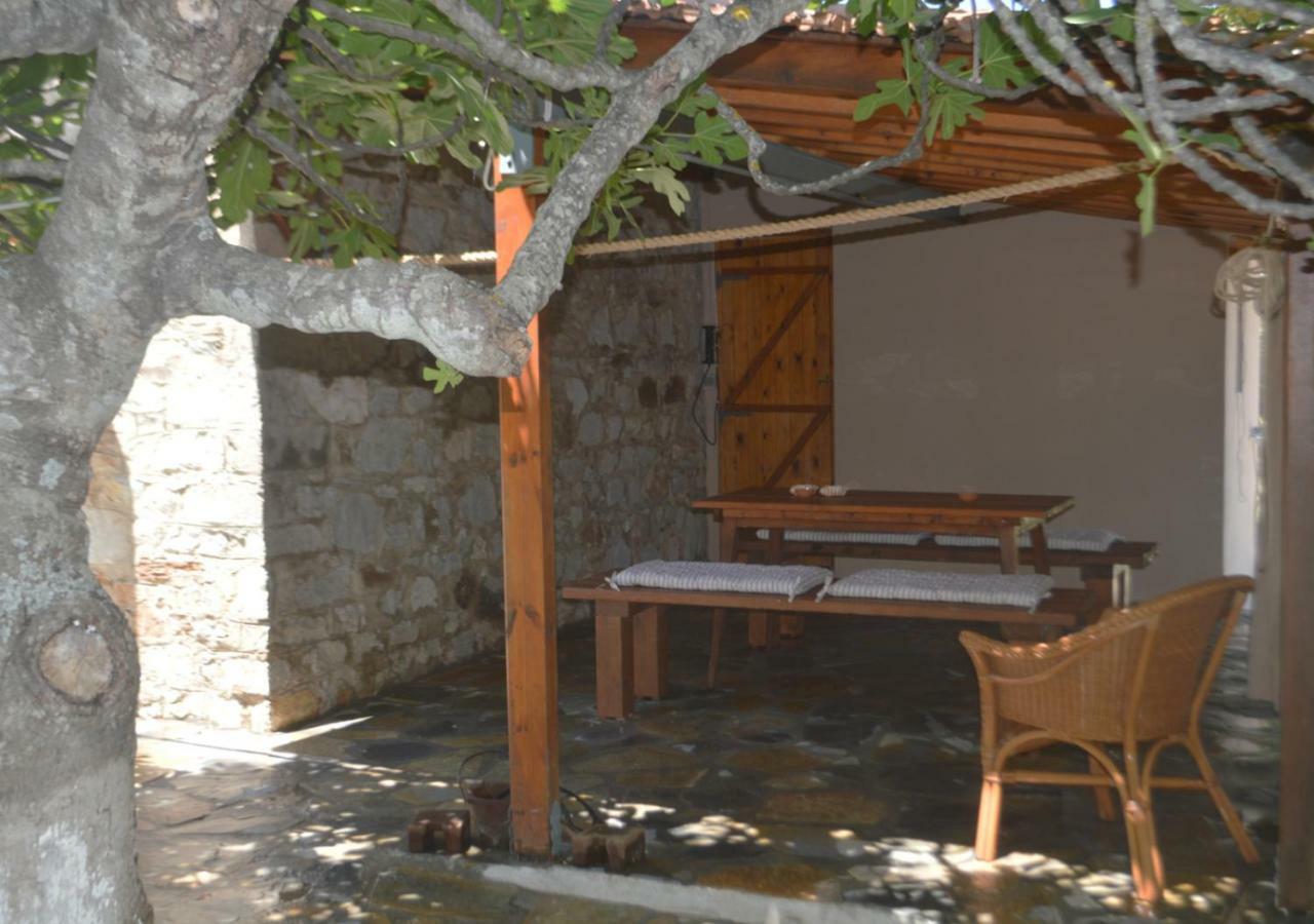 Santa Cruz Country Cottage Kallithea  Eksteriør billede