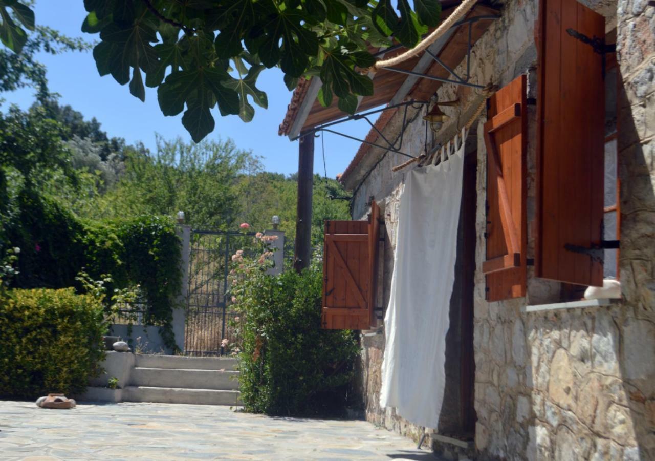 Santa Cruz Country Cottage Kallithea  Eksteriør billede