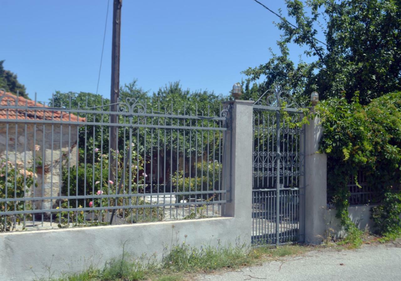 Santa Cruz Country Cottage Kallithea  Eksteriør billede